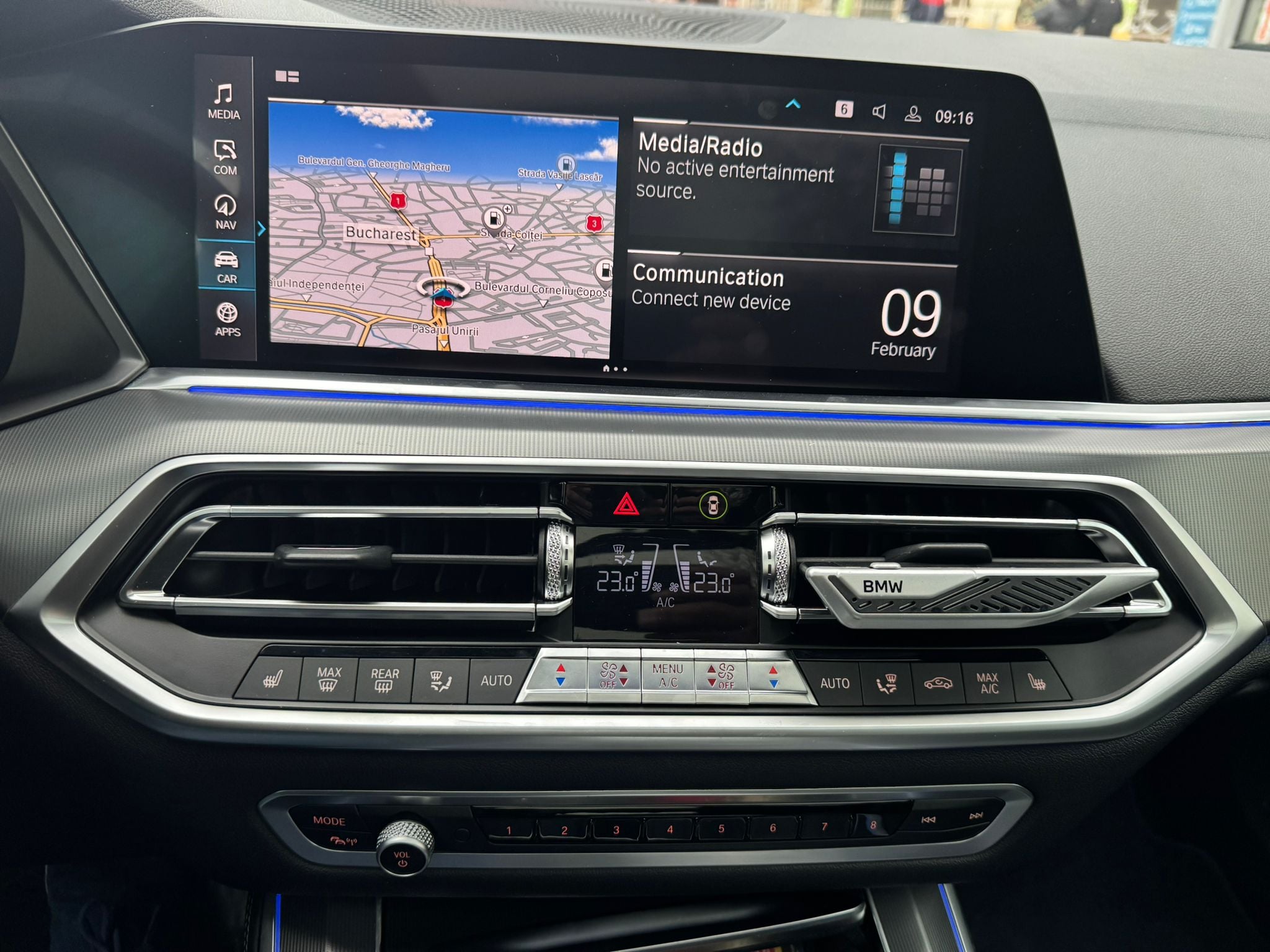 BMW X5 2018 — imagine 10