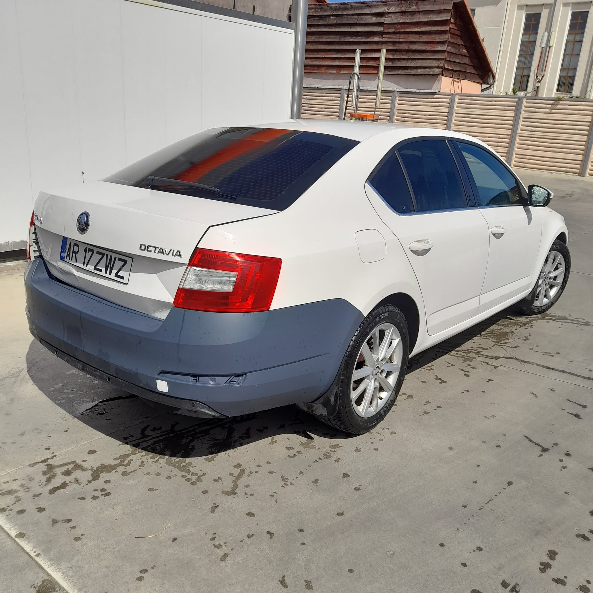 SKODA Octavia 2017 — imagine 3