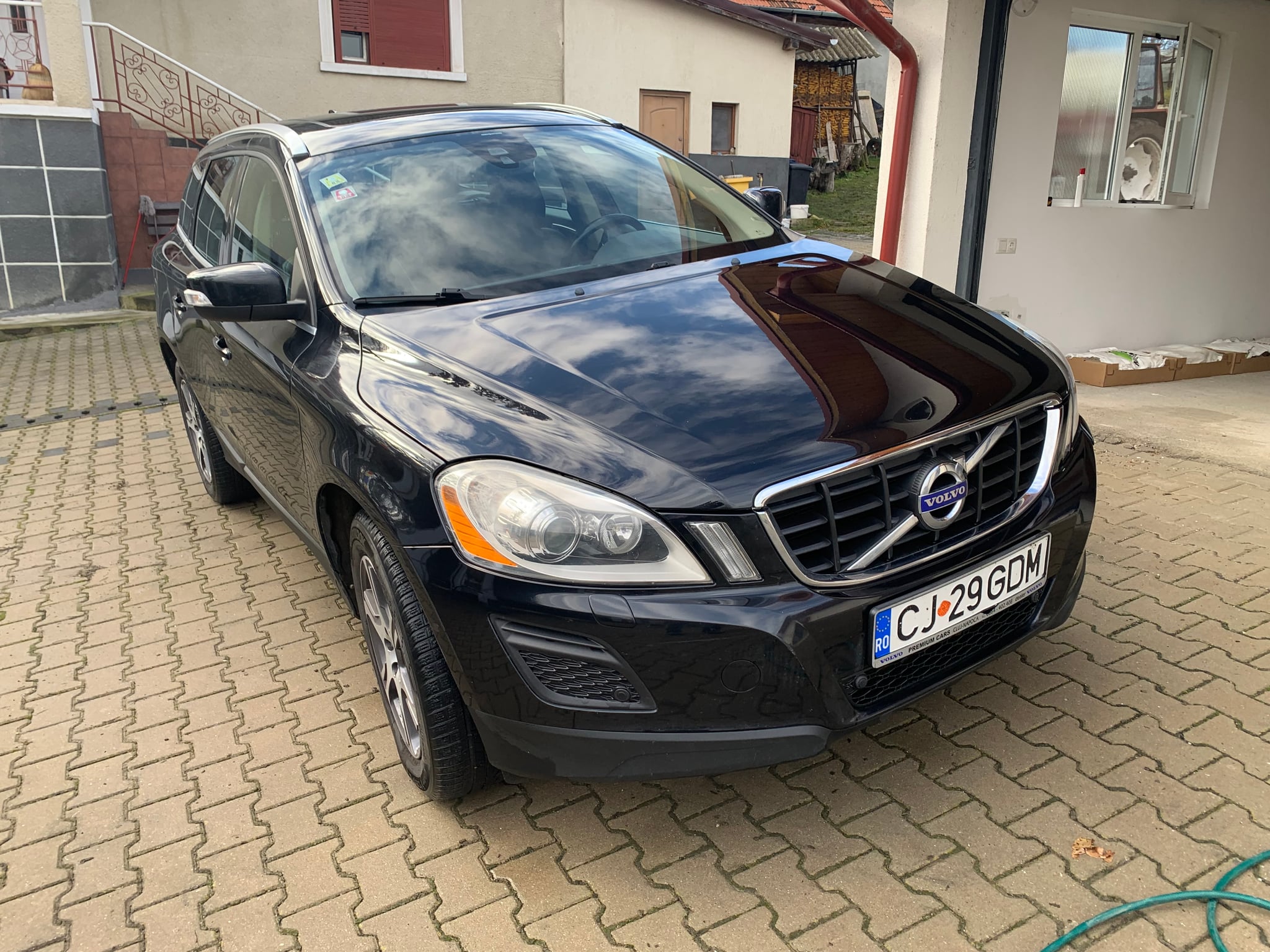 VOLVO XC60 2012 — imagine 9