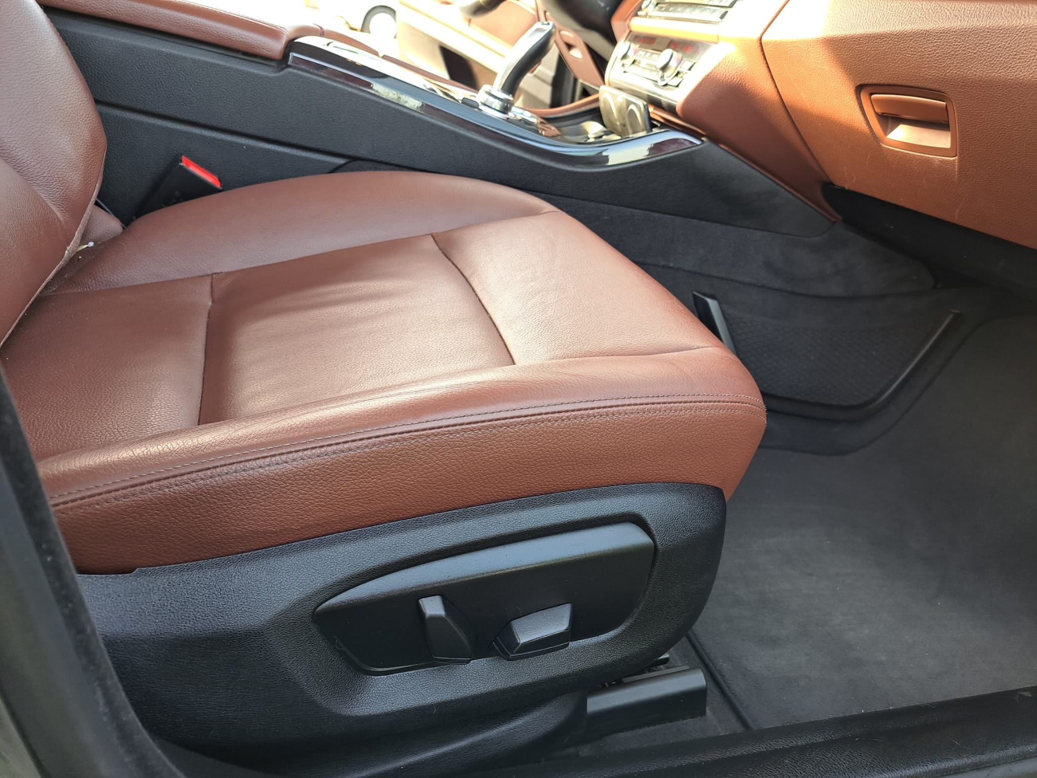 BMW Seria 5 2014 — imagine 11