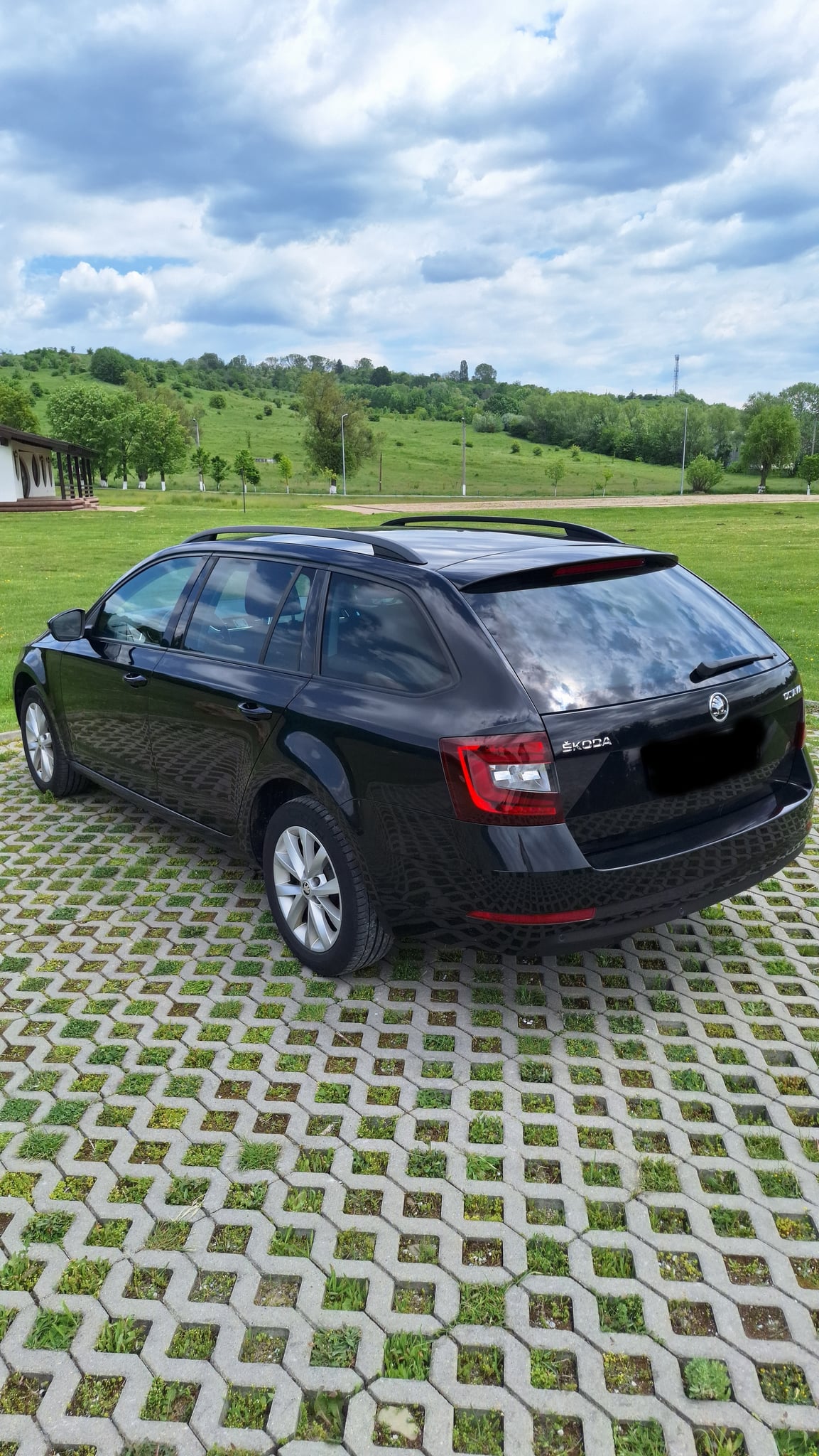 SKODA Octavia 2018 — imagine 3