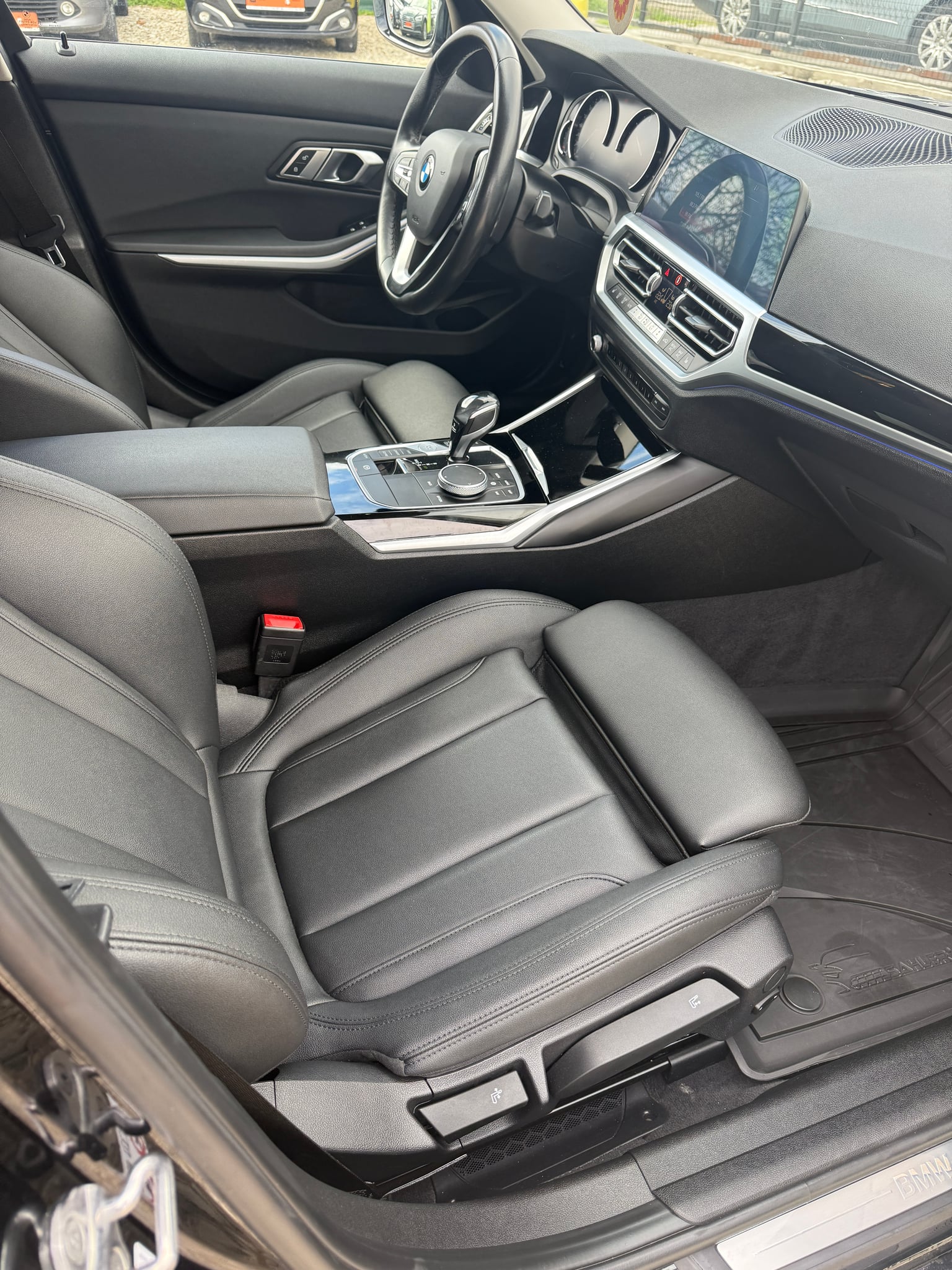BMW Seria 3 2020 — imagine 9