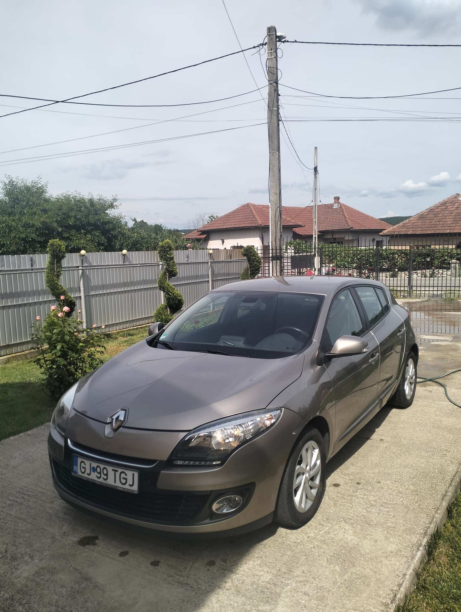 RENAULT Megane 2013 — imagine 1