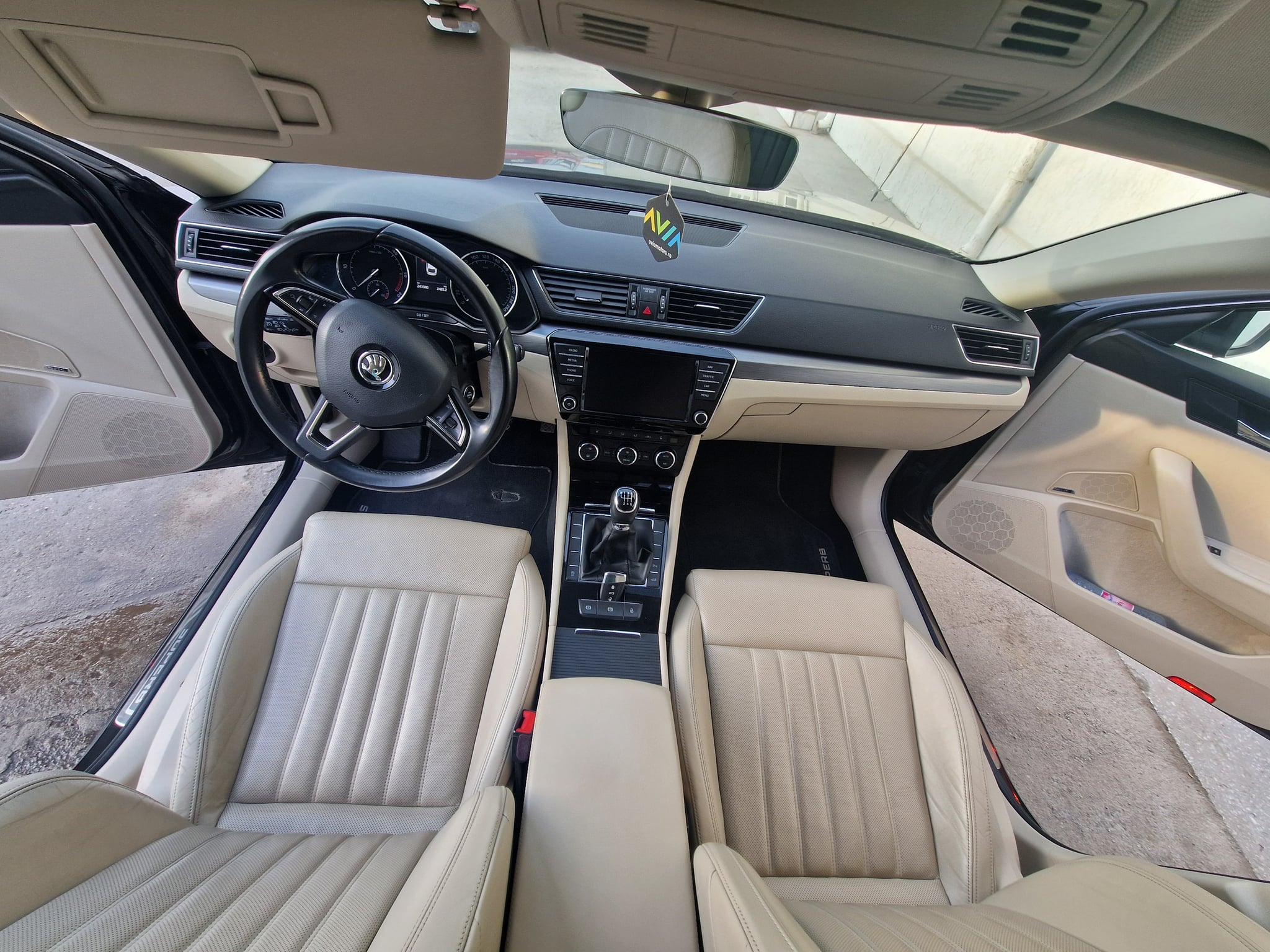 SKODA Superb 2017 — imagine 4