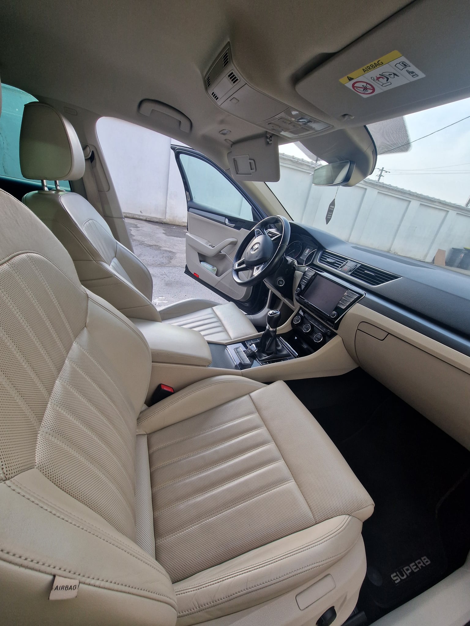 SKODA Superb 2017 — imagine 9