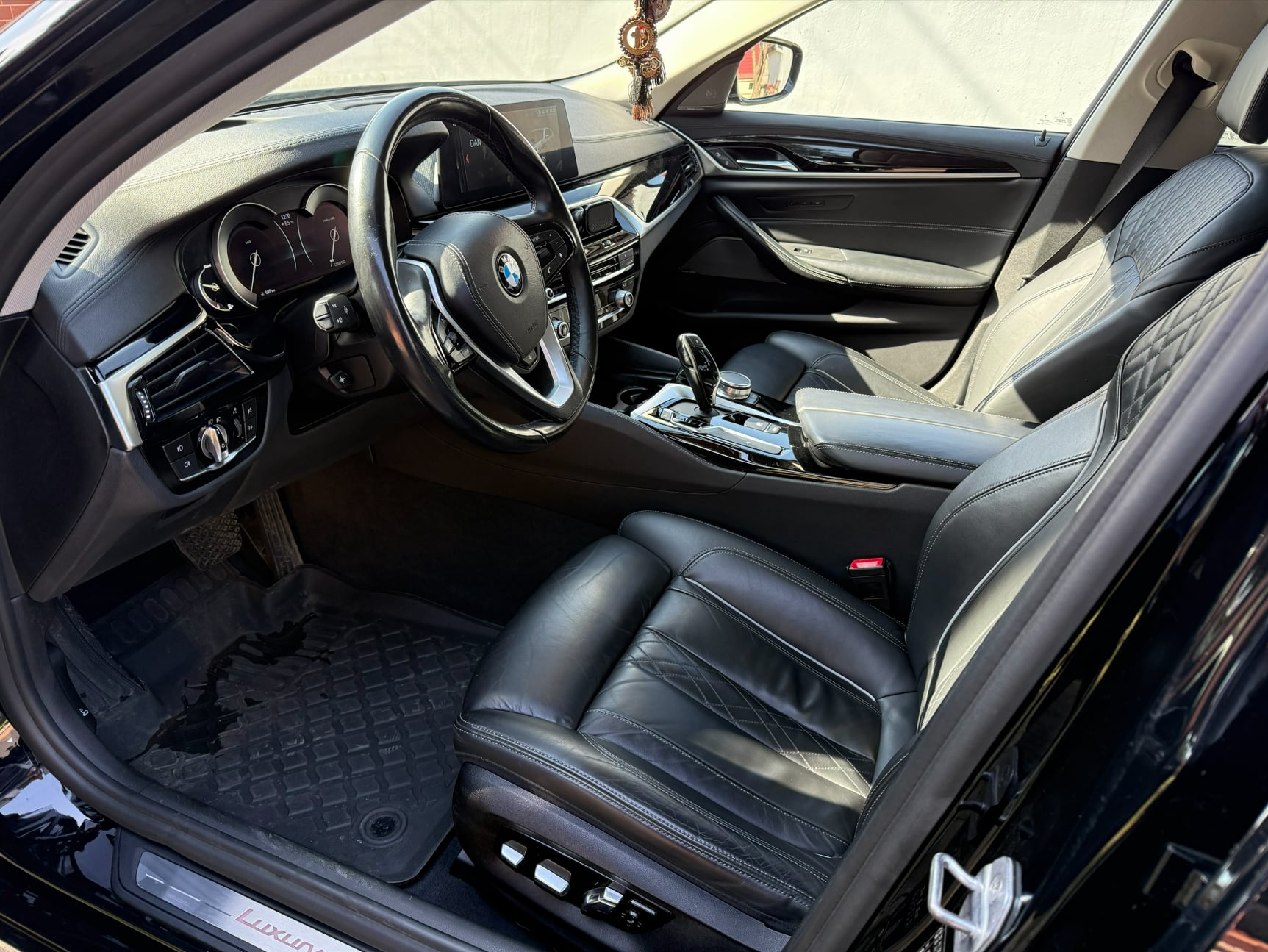 BMW Seria 5 2017 — imagine 10