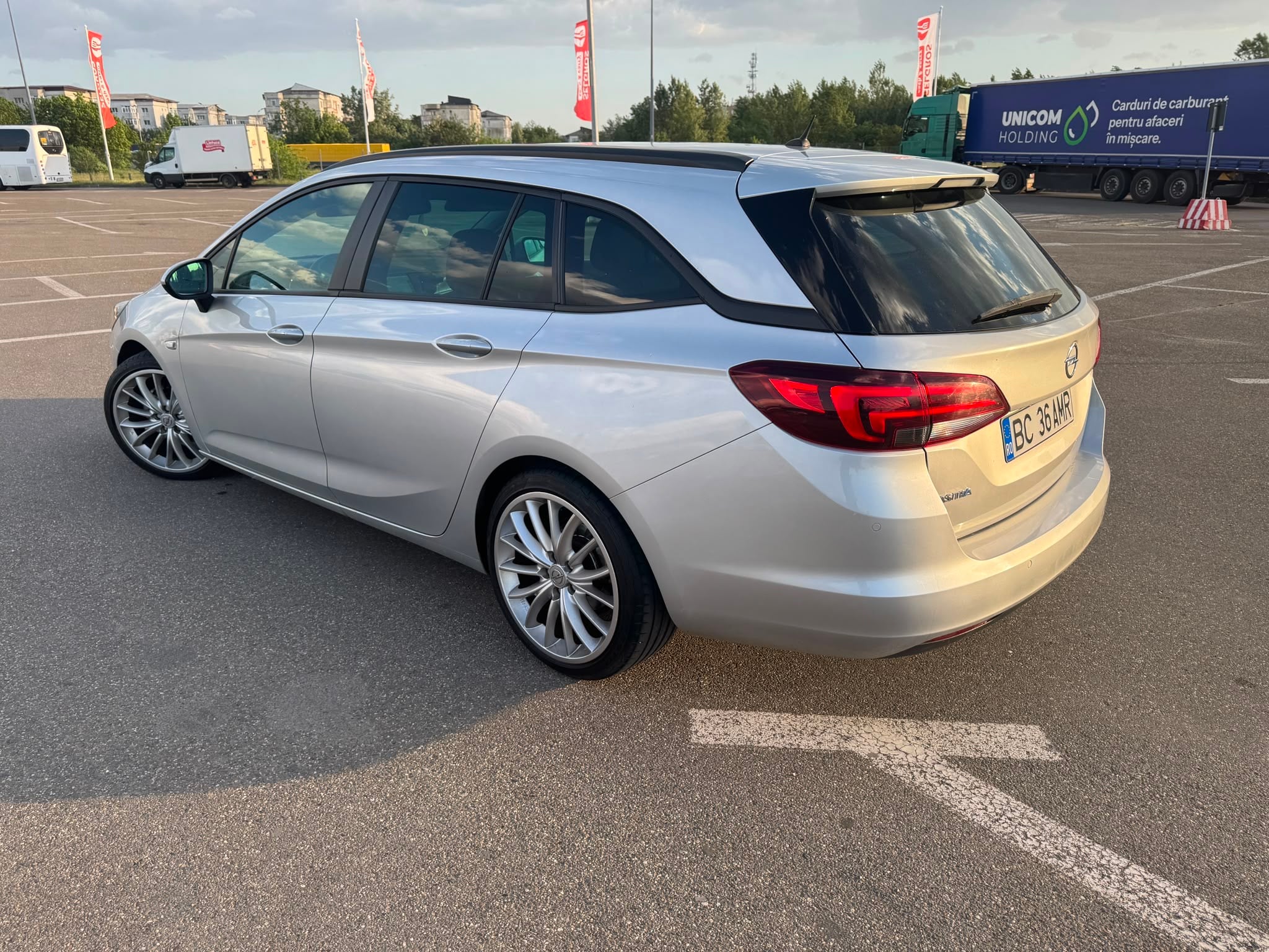 OPEL Astra 2019 — imagine 4