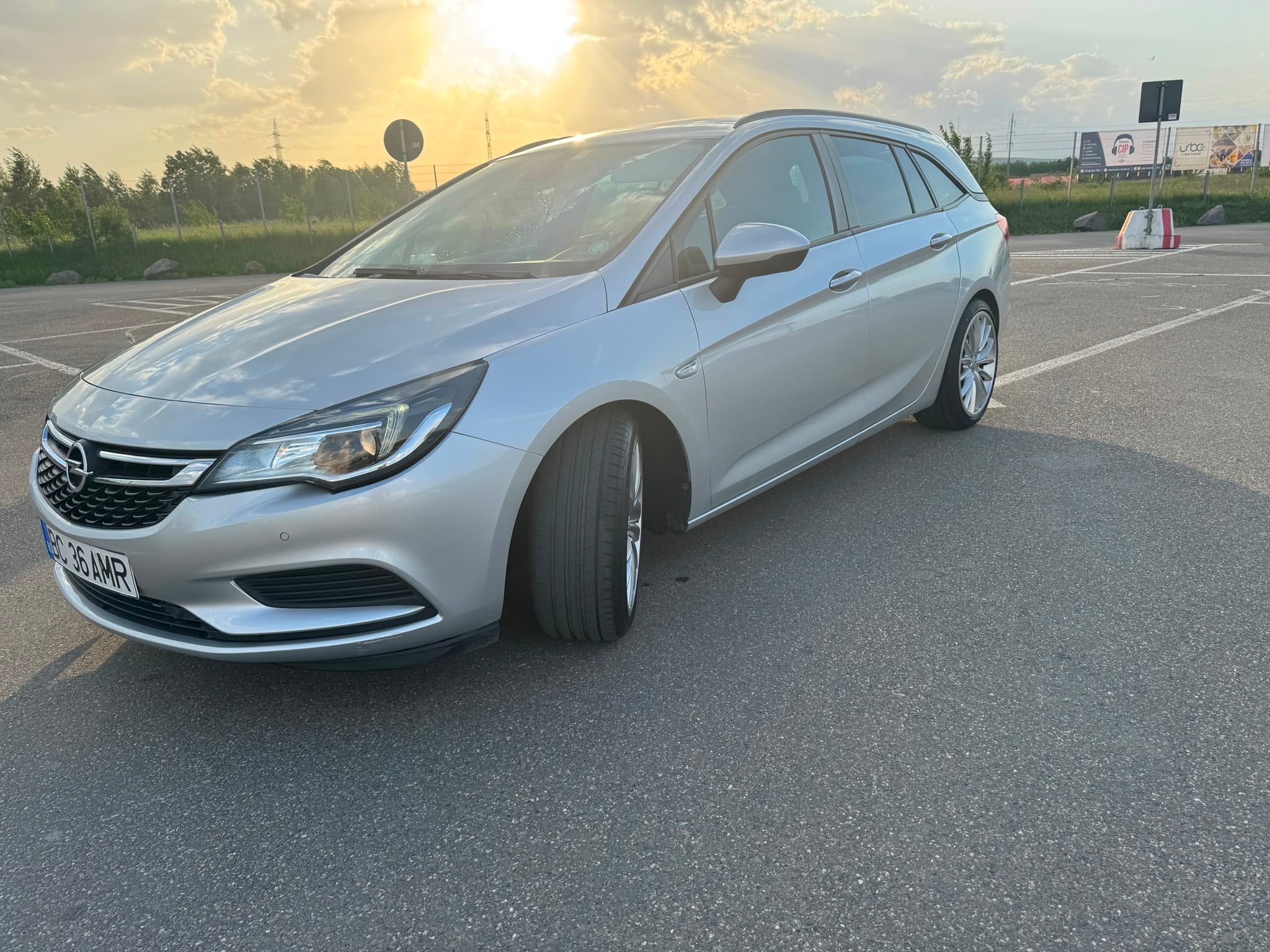 OPEL Astra 2019 — imagine 9
