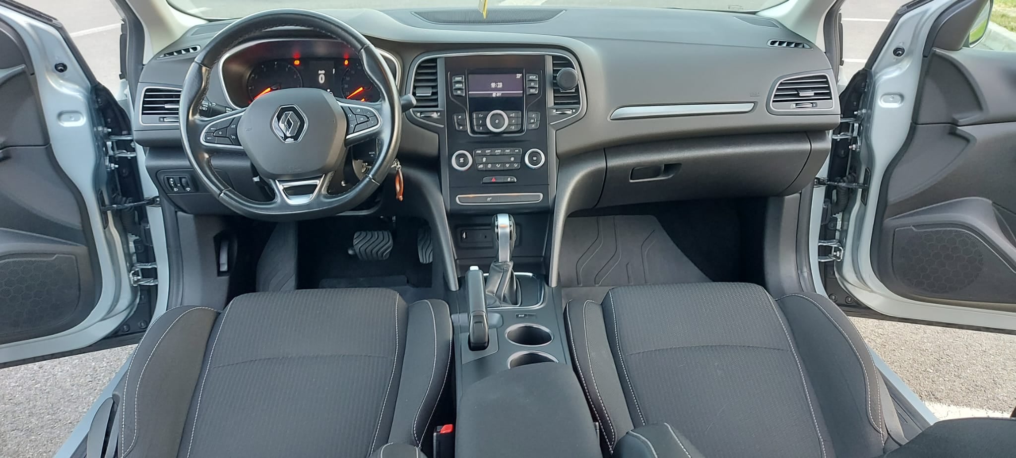 RENAULT Megane 2021 — imagine 16