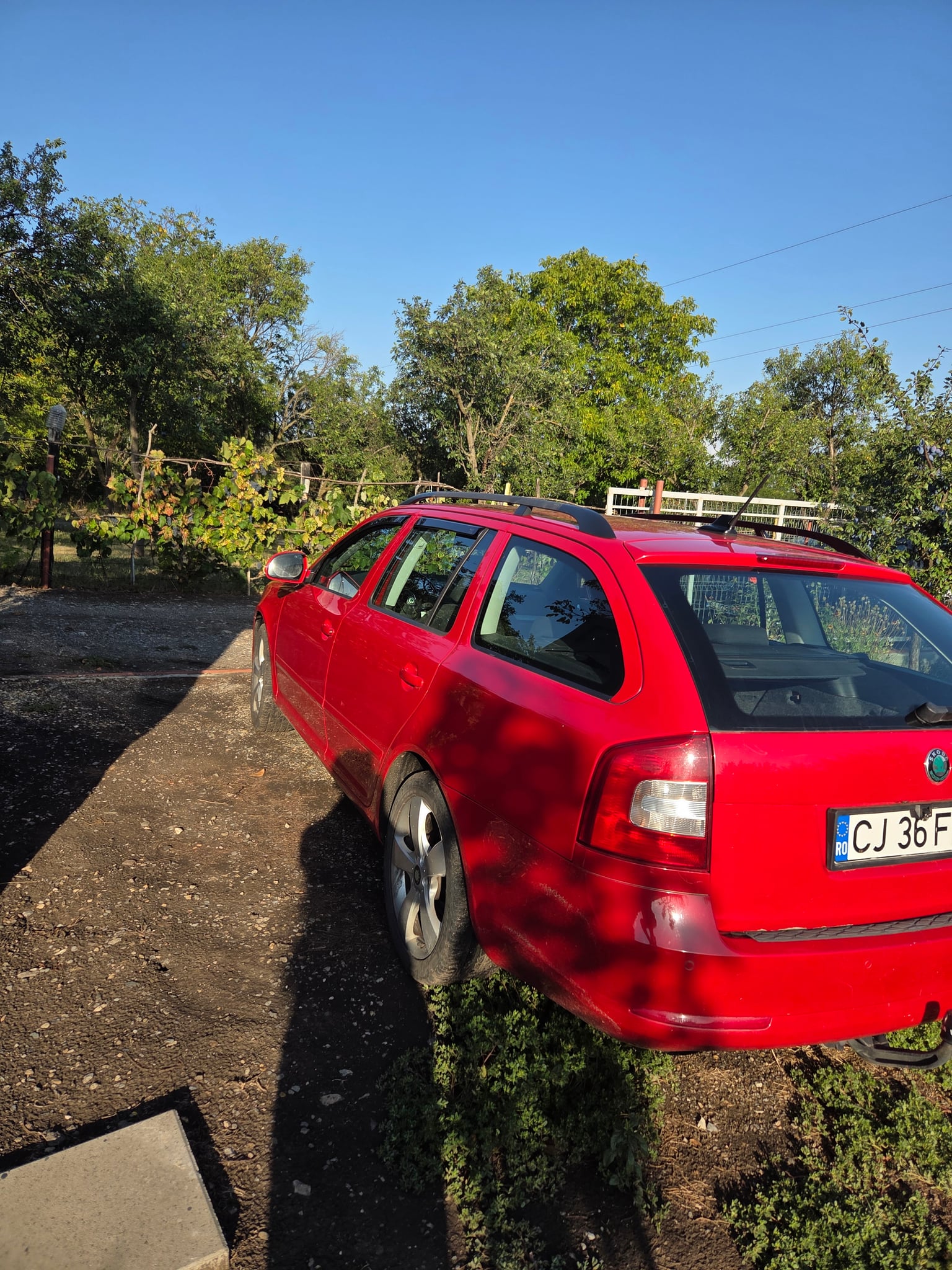 SKODA Octavia 2012 — imagine 3